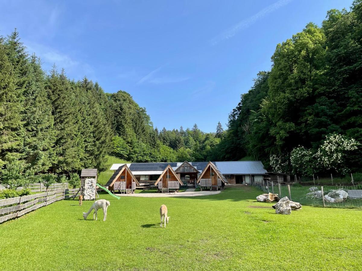 Wooden Cabin Kamna Gorica Exterior photo
